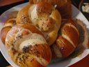 Немецкие булочки с секретом (Laugenbrötchen) от Маруся2010 Немецкие булочки с секретом (Laugenbrötchen) от Маруся2010