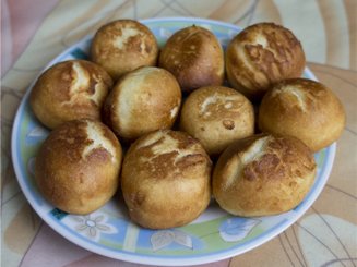 Воздушные пончики (на сгущеном молоке)