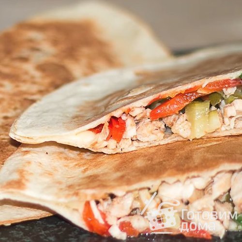 Кармашки с курицей на завтрак. Закрытые пиццы