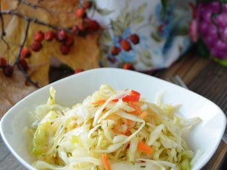 Салат с капустой "Пестренький"