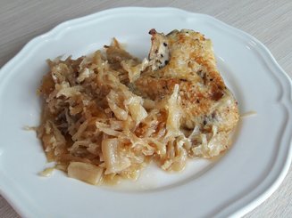 Капуста, запечённая в духовке с курочкой