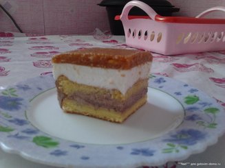 Пирожные с абрикосами и йогуртом