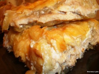 Куриная грудка, запеченная с баклажанами и помидорами