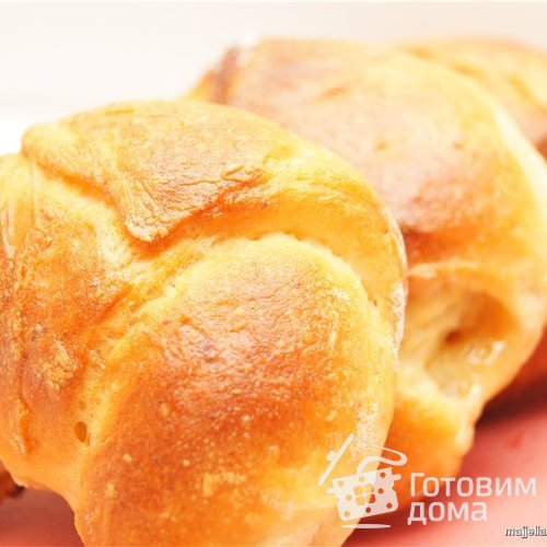 Творожные булочки-рогалики с джемом