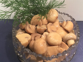 Шампиньоны в маринаде