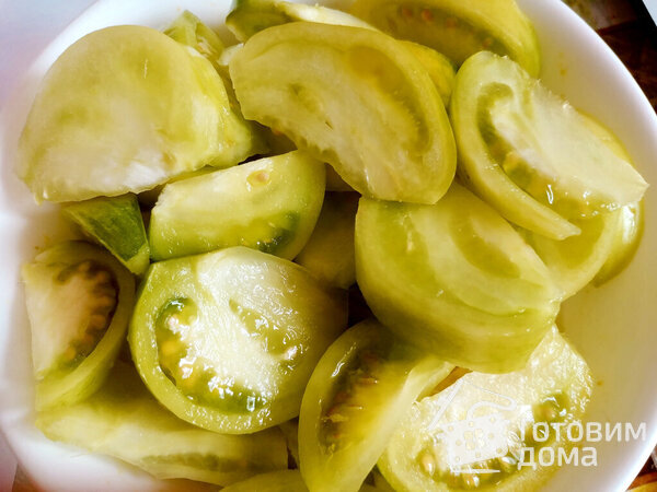 Салат из зелёных помидоров &quot;Дунайский&quot; (заготовка на зиму) фото к рецепту 1
