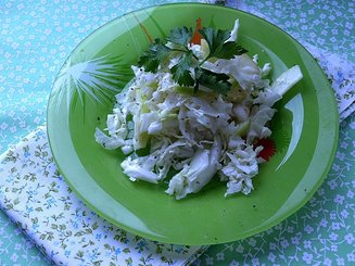 Салат из пекинской капусты