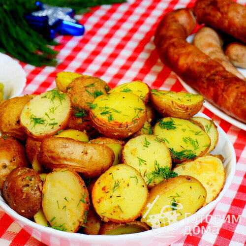 Картошка по-деревенски с луком и чесноком