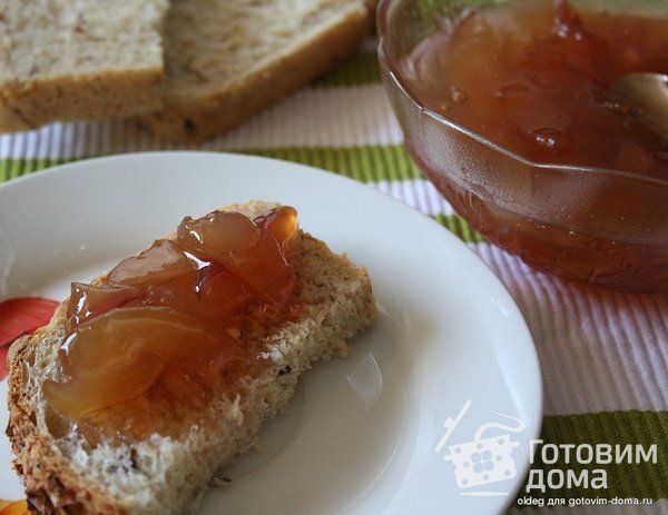 Хлеб с цуккини и лесными орехами фото к рецепту 8