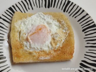 Горячие бутерброды  (яичница в хлебе)