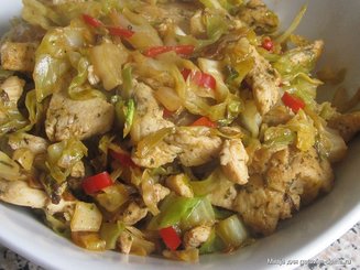 Мясо-гирос тушеное с капустой