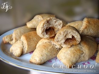 Быстрые творожные круассаны с яблочно-ореховой начинкой
