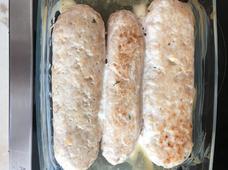 Куриные колбаски