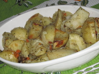 Картофель, запеченный с тимьяном