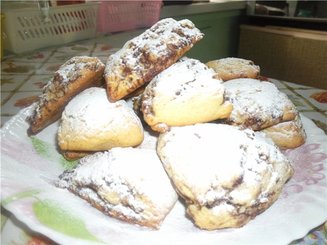 Песочно-ореховые " треугольнички "