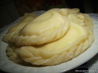 Кундюмы (постные пельмени с грибной начинкой)