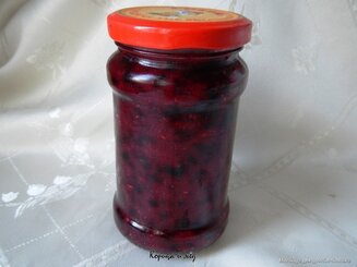 Сырое варенье из черной смородины