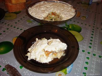 Салат "Рыбки в пруду"