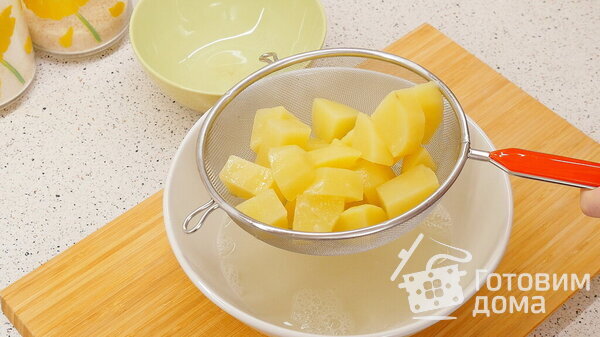 Картофельные лепёшки жареные на сковороде: вкуснятина на основе картофельного пюре с луком фото к рецепту 1