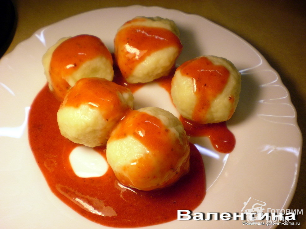 Кнедлики с клубникой под сметанно медовым соусом пошаговый рецепт с фото на Готовим дома