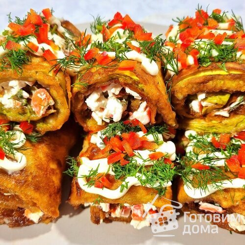 Рулеты из кабачков с крабовыми палочками