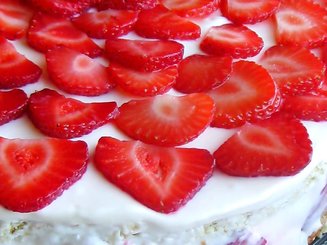 Пирожные с клубникой