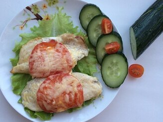 Куриные грудки, запеченные под сыром