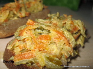 Закуска из соленых огурцов