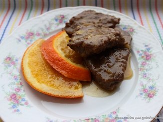 Печень с апельсинами в соусе