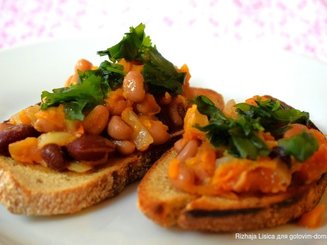 Фасоль "по-птичьи"(Fagioli all'uccelletta)