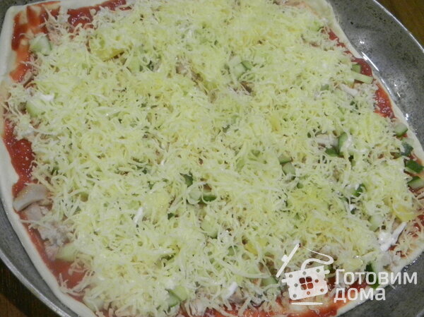 Пицца с томатным соусом и курицей по-Махеевски фото к рецепту 5