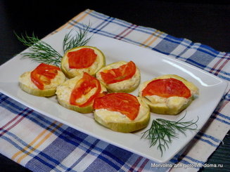 Кабачки с сыром и чесноком в духовке