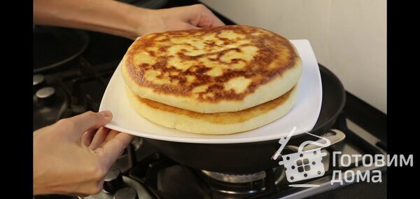 адыгейский пирог с сыром и зеленью на сковороде. Смотреть фото адыгейский пирог с сыром и зеленью на сковороде. Смотреть картинку адыгейский пирог с сыром и зеленью на сковороде. Картинка про адыгейский пирог с сыром и зеленью на сковороде. Фото адыгейский пирог с сыром и зеленью на сковороде