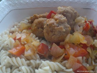 Спагетти с фрикадельками "Sugo"