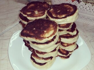 Пышные оладушки на дрожжах
