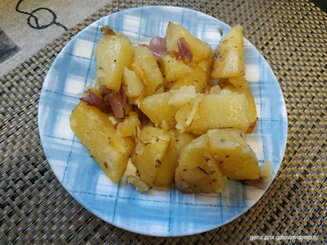 Картофель, запеченный с тимьяном