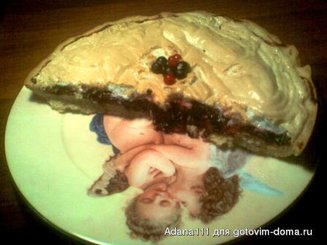 Пирог с черной смородиной